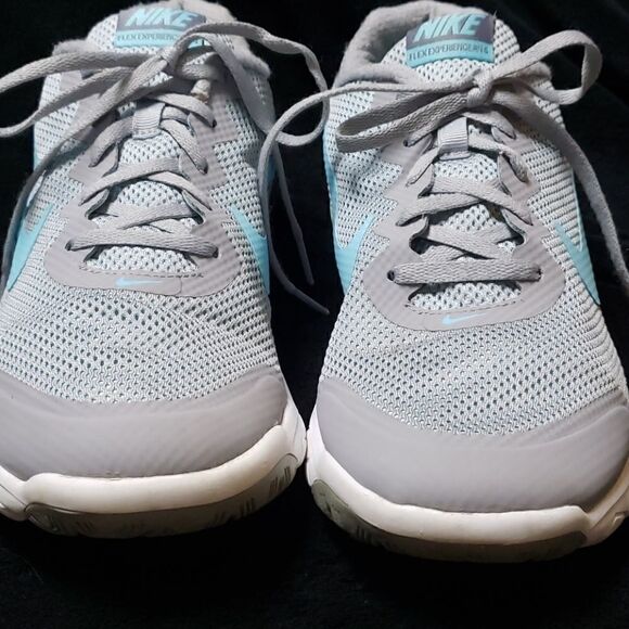 𝅺NIKE FLEX EXPERIENCE RUNNING SHOES, SIZE 11 - Picture 3 of 11